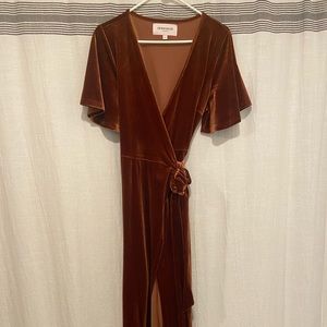 Jessakae rust velvet wrap dress size large